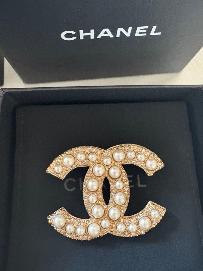 CHANEL ダブルCロゴ ブローチ