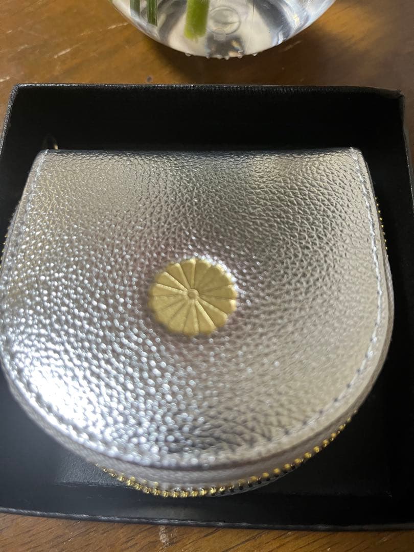 d*n様 奉仕品　菊葉文化協会　菊の紋　シルバー ケース