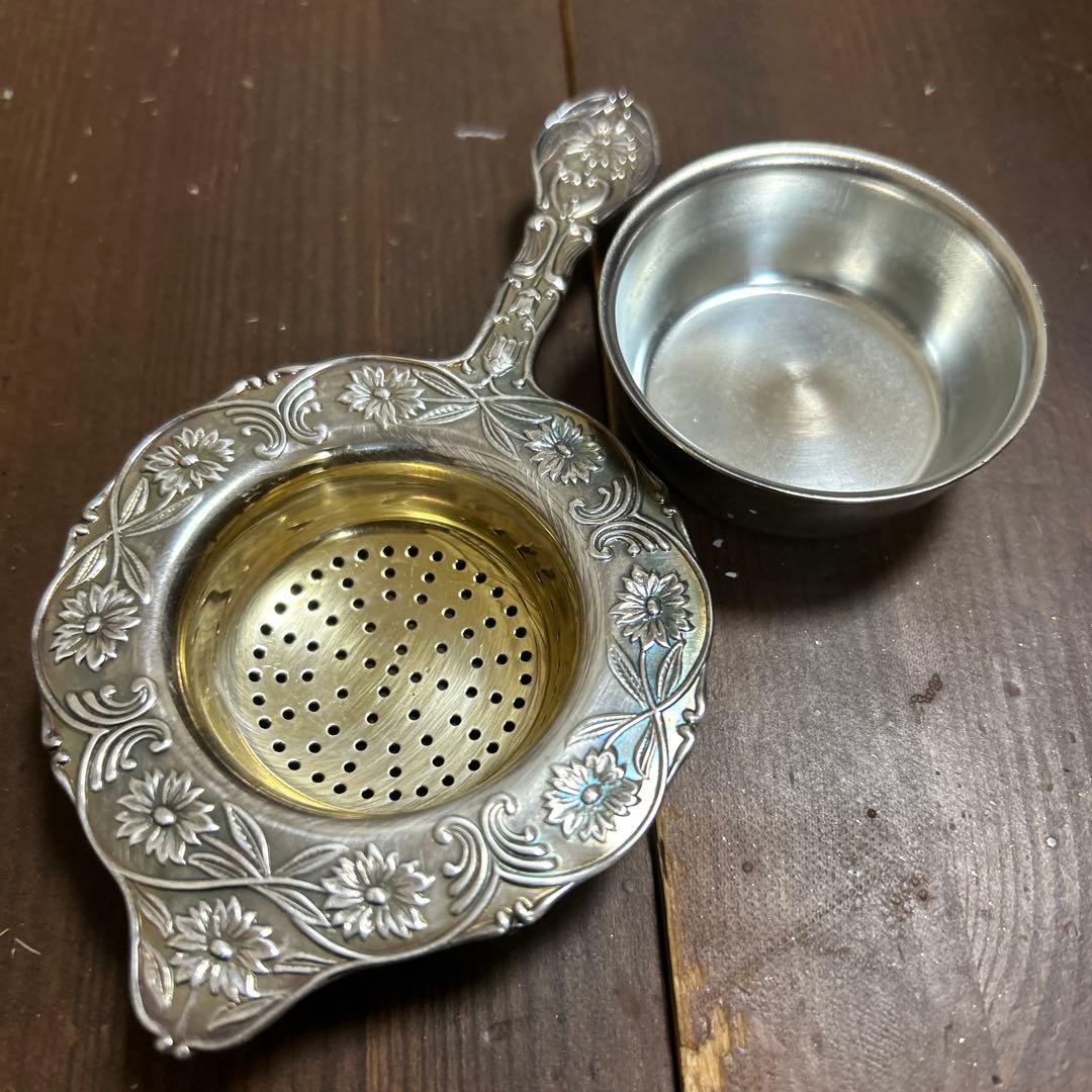 イギリス製　アンティーク　シルバーティーストレイナー　受け皿付き