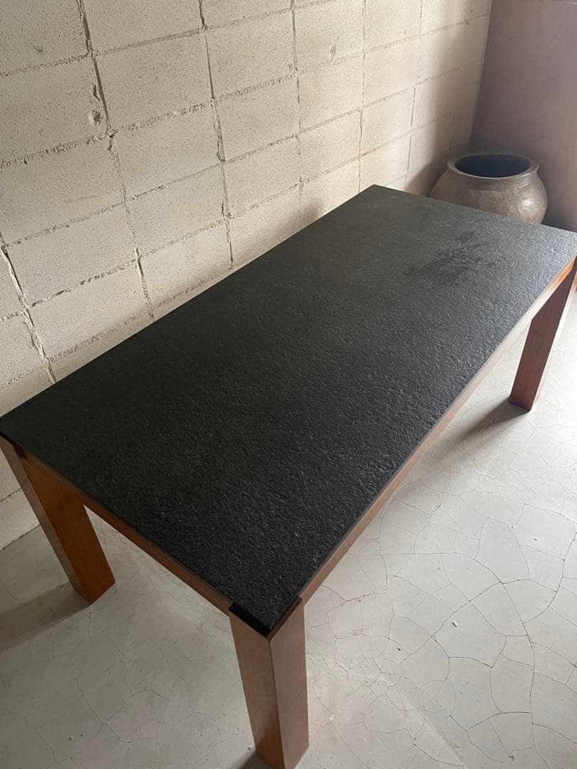 やー　御影石 × ウォールナット　ダイニングテーブル　クラスティーナ