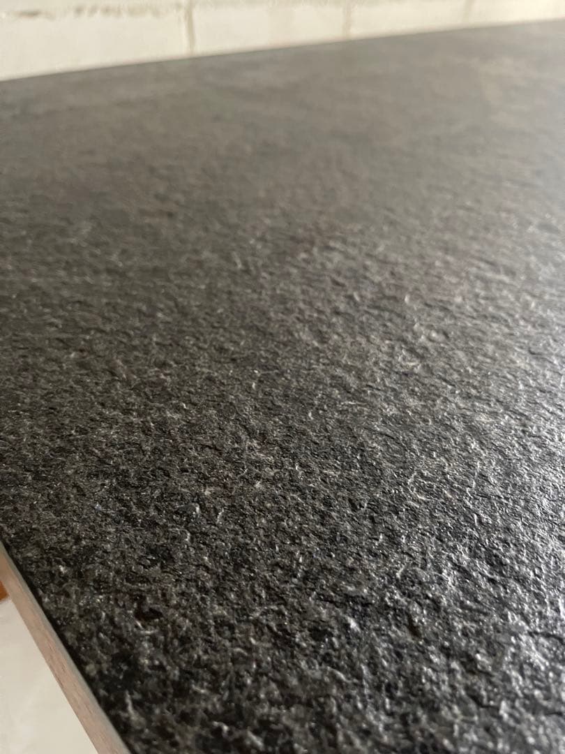 やー　御影石 × ウォールナット　ダイニングテーブル　クラスティーナ