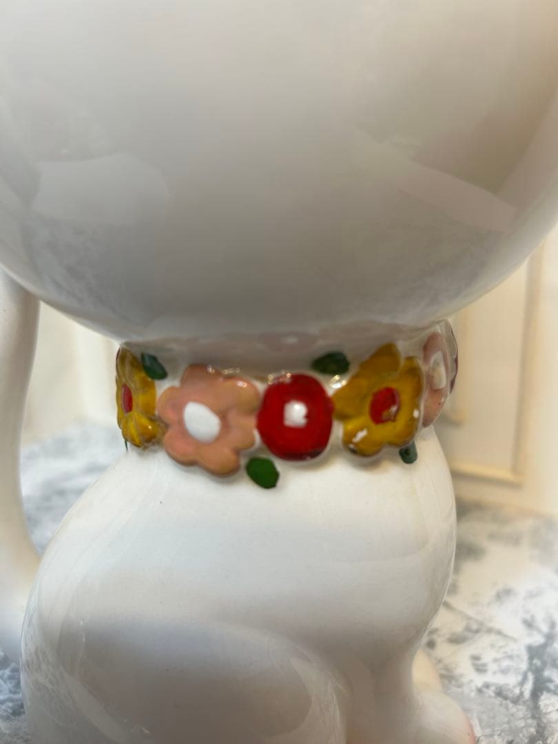 昭和レトロ 1970年代 内藤ルネ 陶器製貯金箱 お花の首飾りの白ネコさん