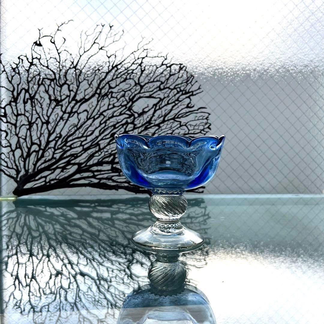 骨董時代ガラスプレス磨りガラス兎フィギュリン文鎮ウランガラス