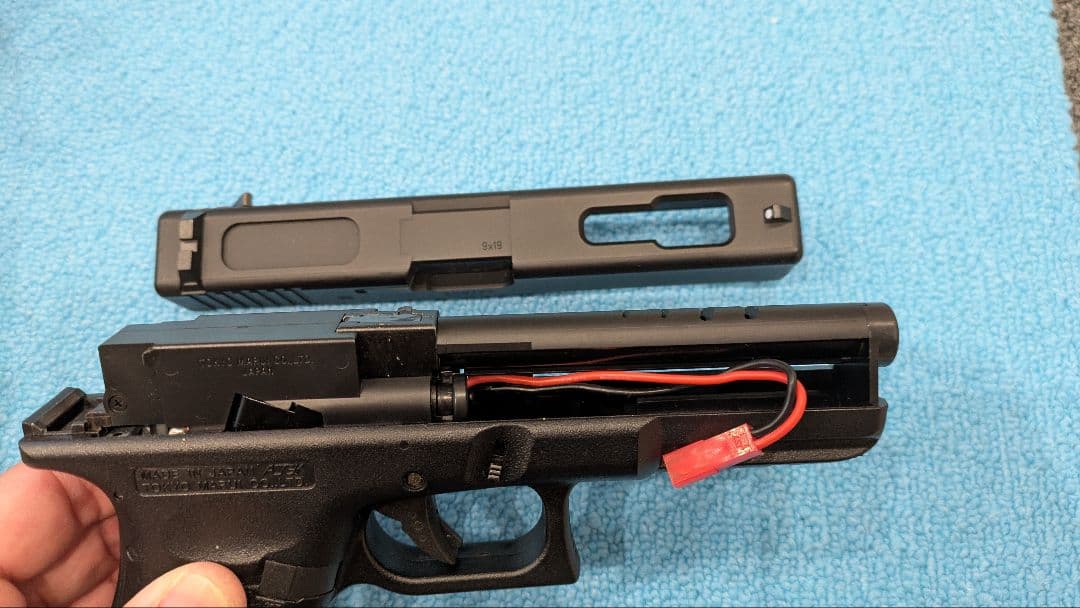 Glock 18C 電動ガン ハンドガン　サバゲ　グロック　東京マルイ