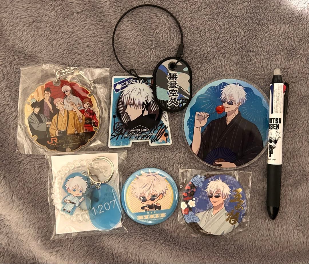 【レア商品多め】呪術廻戦 五条悟 まとめ売り アクリルスタンド、缶バッジ等