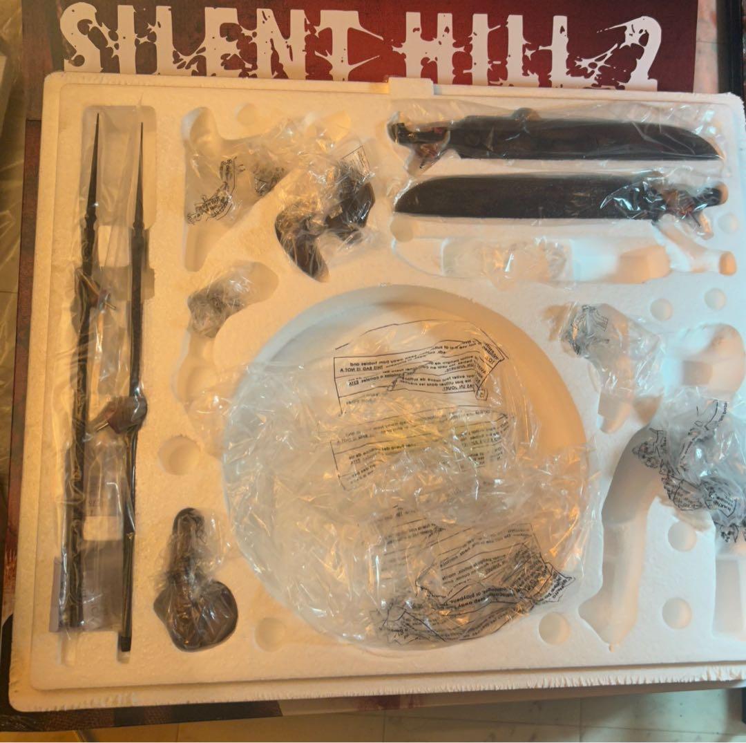 日*1様 レア！Silent Hill 2 1/6スタチュー Mezco Toy