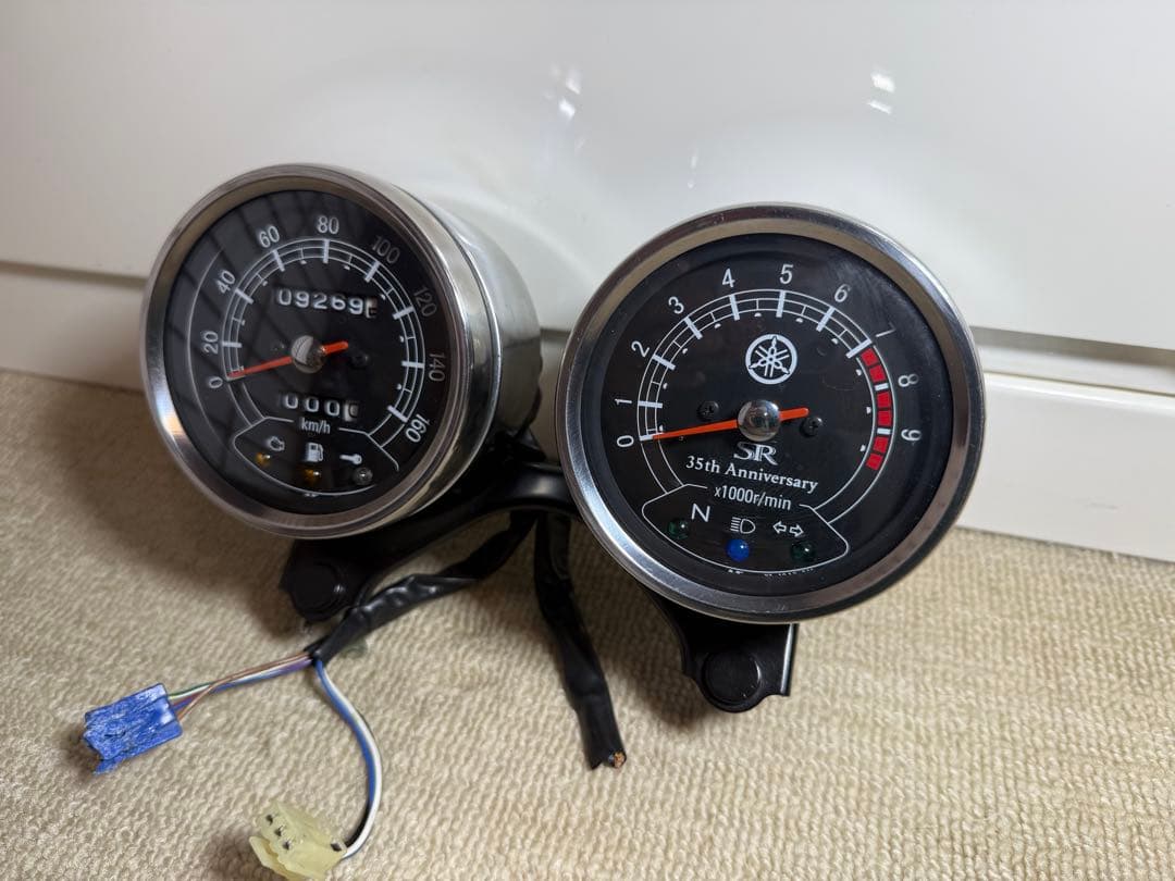 限定モデル】SR400 35周年記念モデル 純正メーター&タコメーター