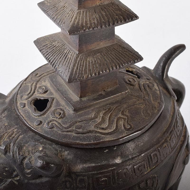 中国 古銅 唐銅 神獣五重塔 香炉 M R8731 - メルカリ