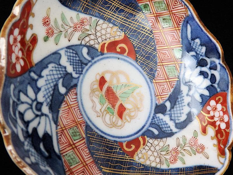 大聖寺伊万里　染錦　捻り紋　芭蕉葉に巻物　３寸半皿 ５枚　C840AS-BQo