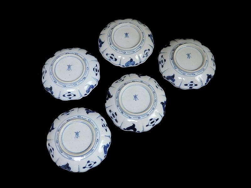 大聖寺伊万里　染錦　捻り紋　芭蕉葉に巻物　３寸半皿 ５枚　C840AS-BQo