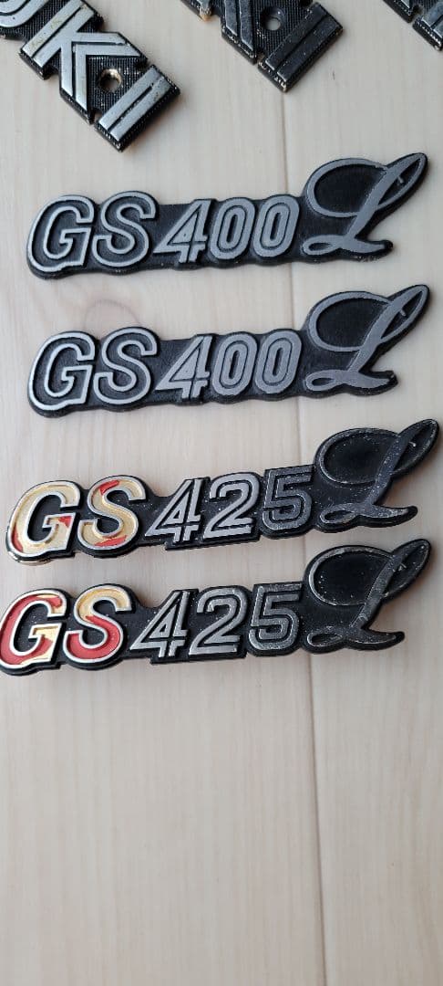 GS425L GS400 GS400L サイドカバー エンブレム スズキ