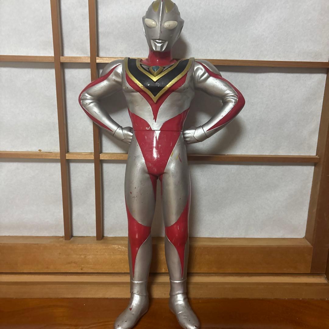 ウルトラマン フィギュア 約30cm - メルカリ