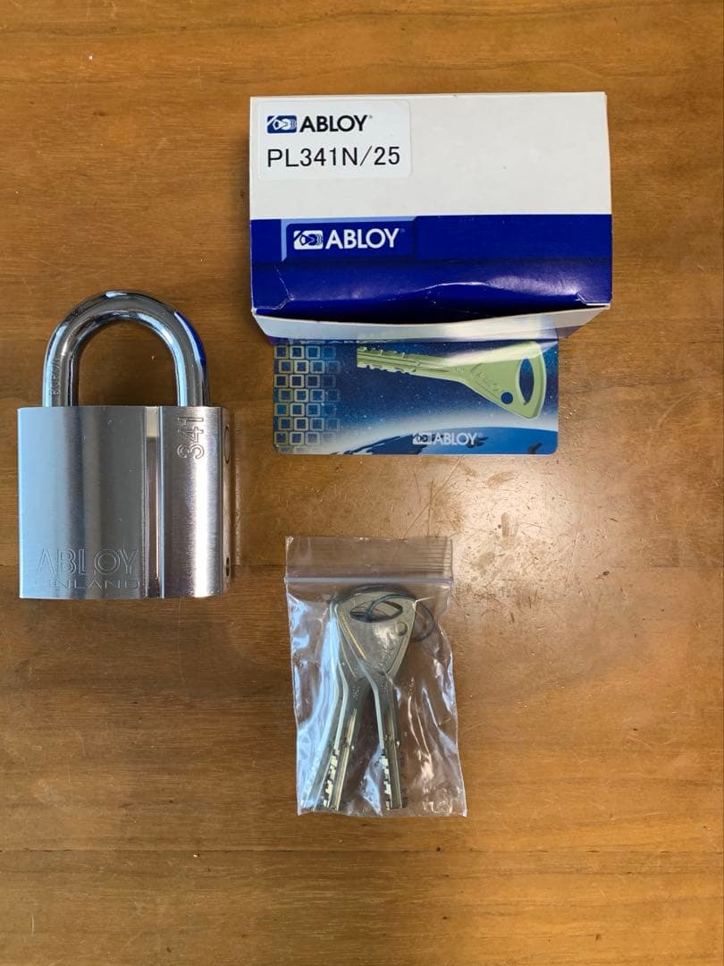 錠商　タイヤガード　【美品】　カーセキュリティー