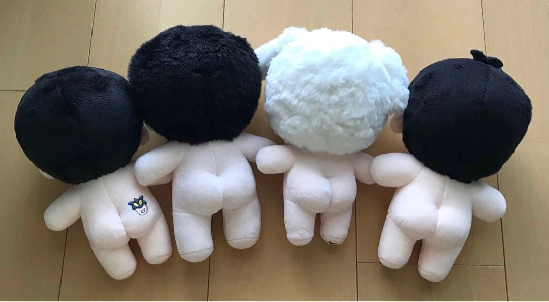 クレヨンしんちゃん シロ 20cm ぬいぐるみ 無属性 4体セット