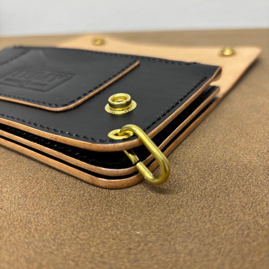 ホースハイド　トラッカーウォレット　黒　茶心　3層　alps