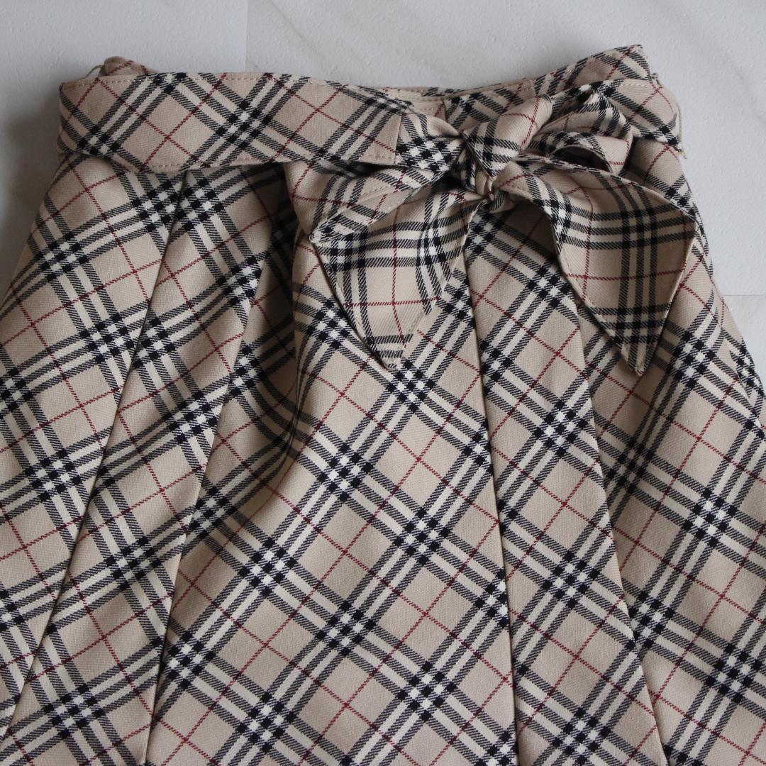 BURBERRY BLUE LABEL ノバチェックスカート Mサイズ ベージュ