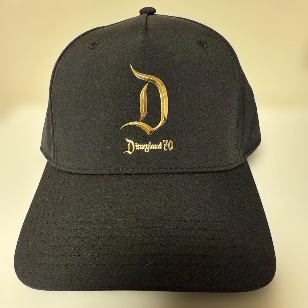 こ*ん様 カリフォルニアディズニー70周年限定キャップ - メルカリ