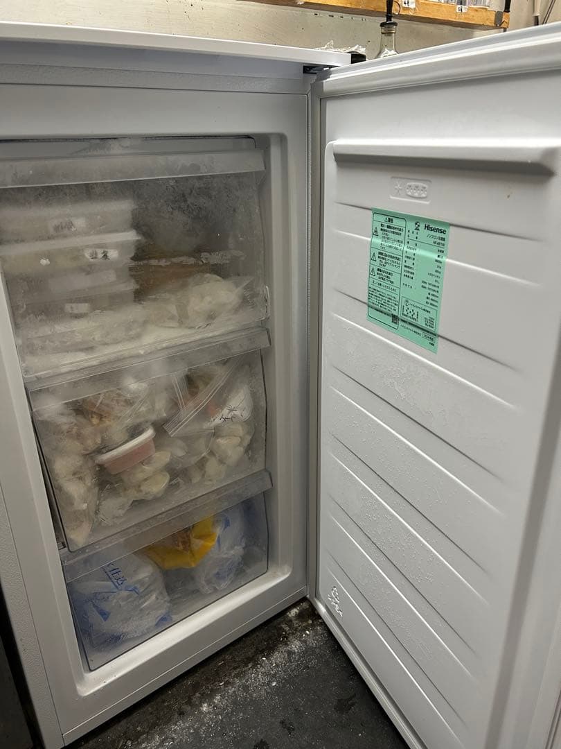 Hisenseハイセンス HF-A61W 61L ホワイト静音 耐熱天板 冷凍庫