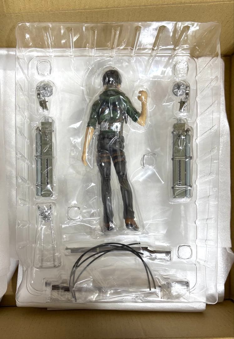 進撃の巨人 リヴァイ　フィギュア　BRAVEACT 1/8 -ver.2A-