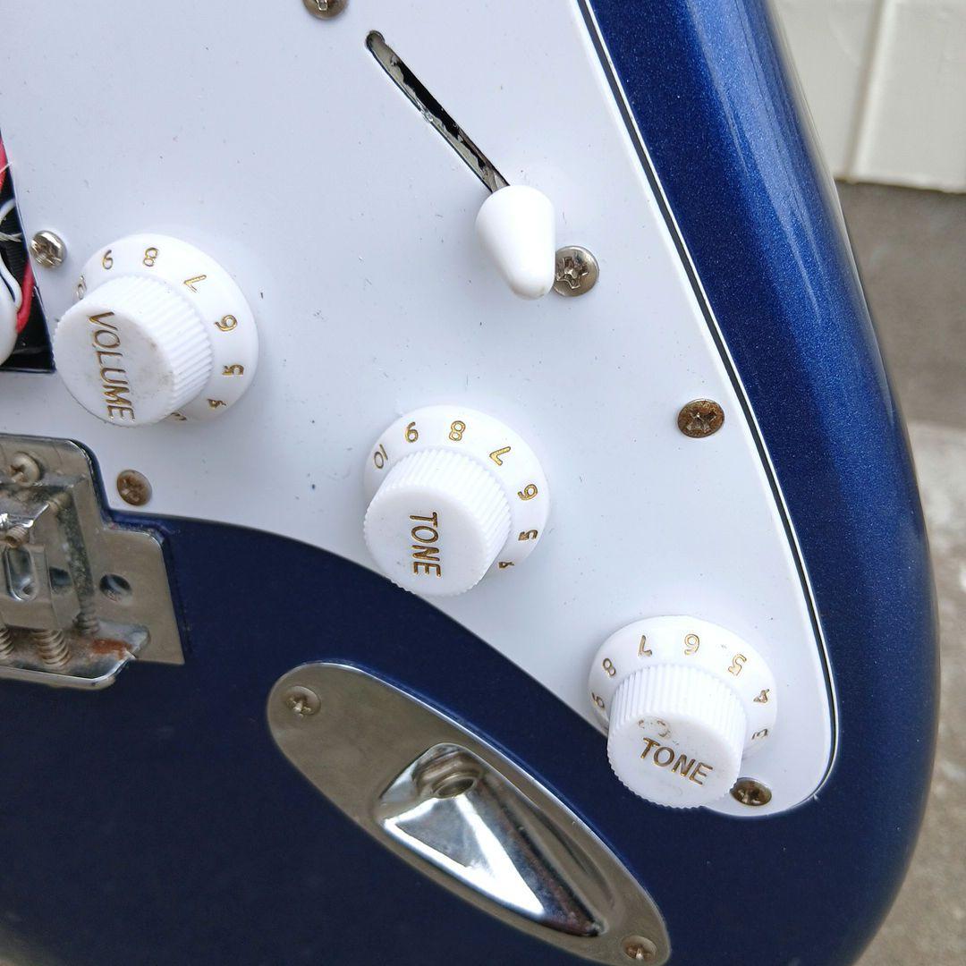 Mavis ストラトタイプエレキギター H-S-H Mavis ストラトタイプエレキ