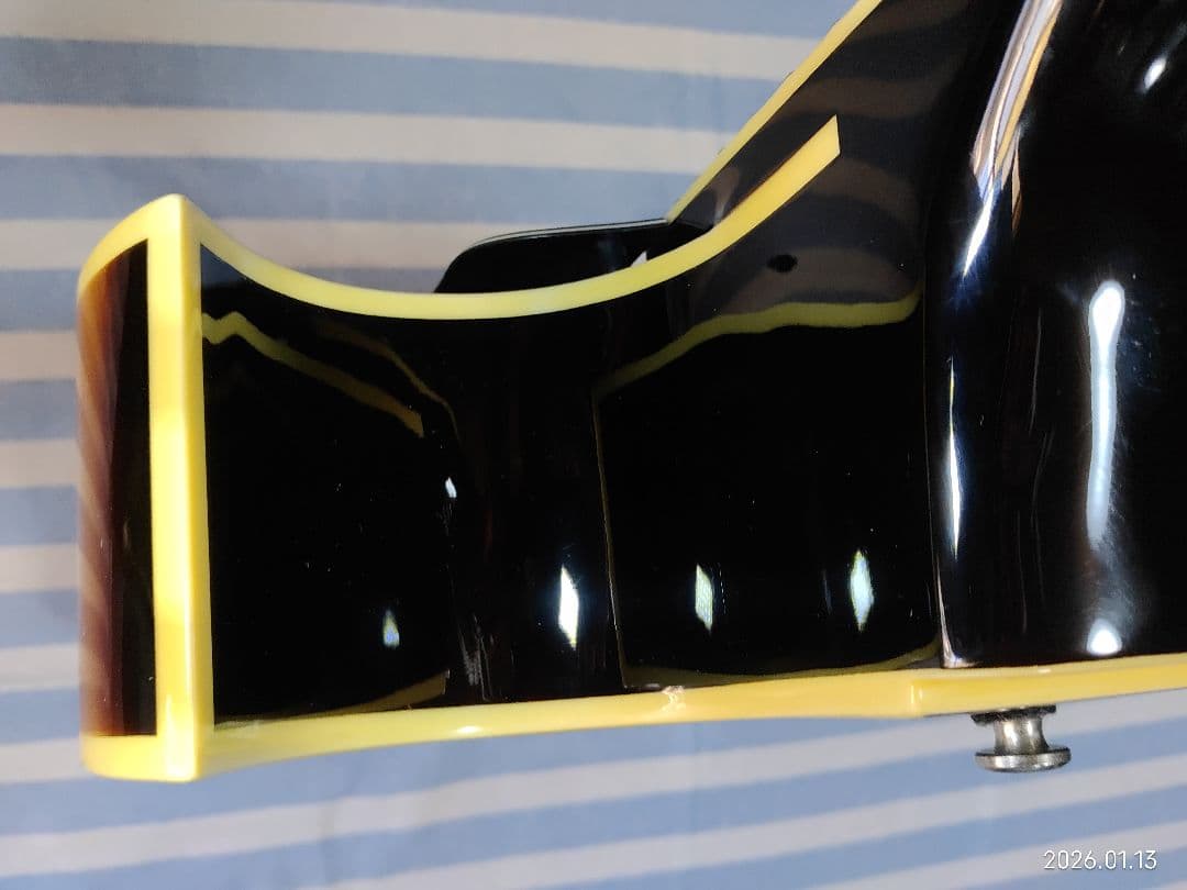 EpiphoneのフルアコES-175殆んど未使用ハードケース付、生産終了品です