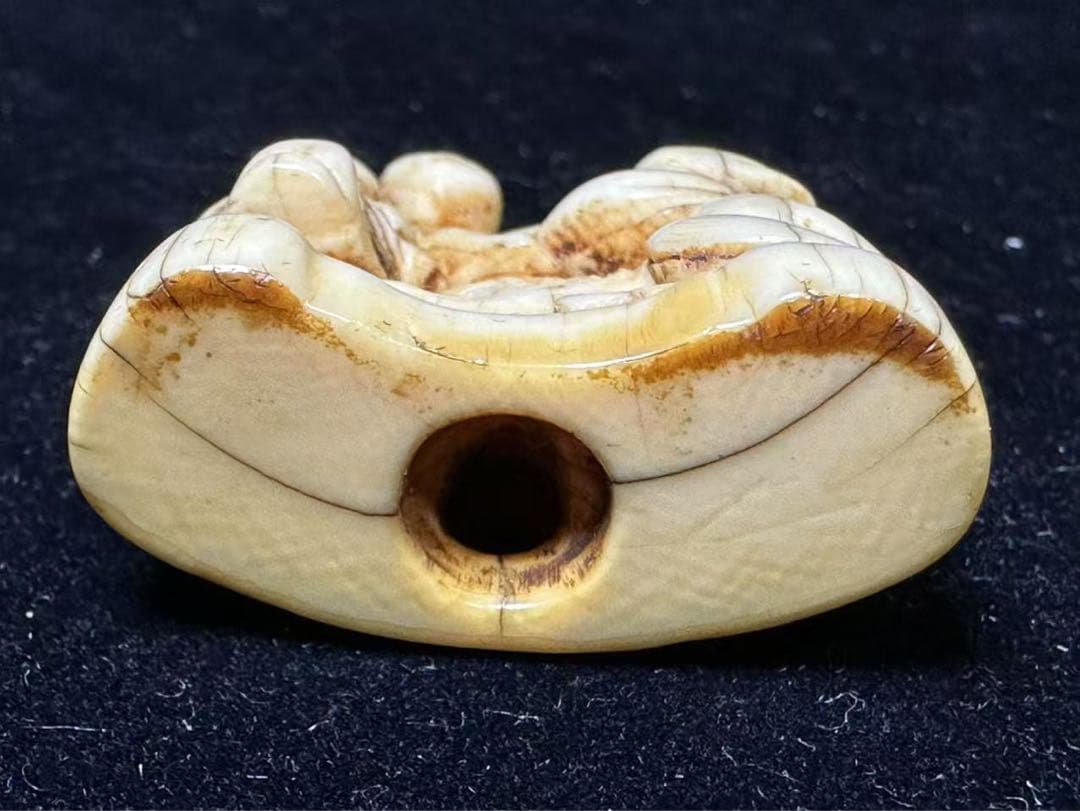 根付 置物 アンティーク 天然素材 彫刻 古美術品 細密細工 骨董