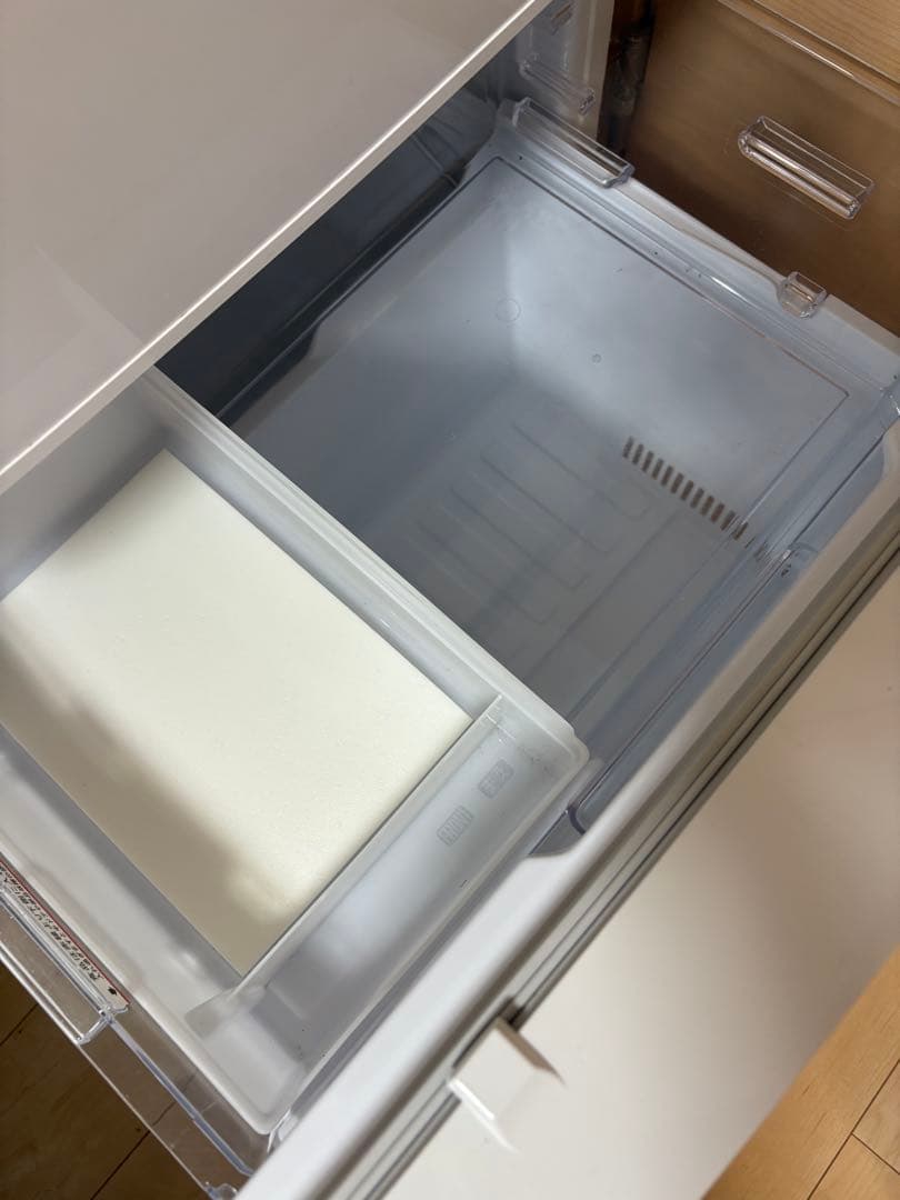 冷蔵庫 ホワイト　三菱MR-C34E-W 335L 2019年製