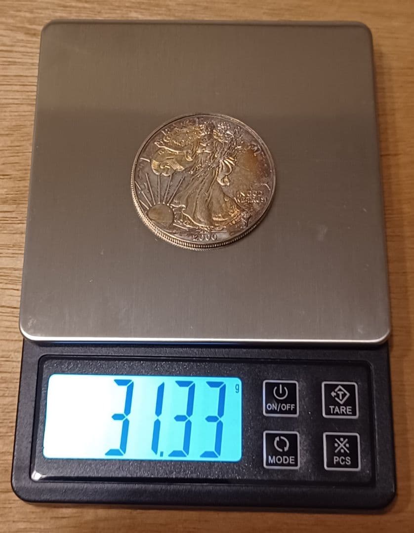 独特の輝き 2000年 アメリカ イーグル銀貨 純銀(.999) - メルカリ