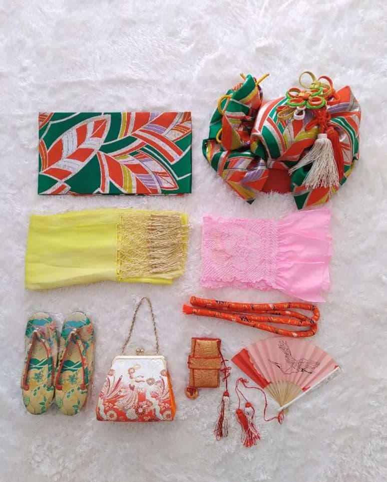 七五三用赤い花柄着物セット　フルセット　7歳　華やか　作り帯