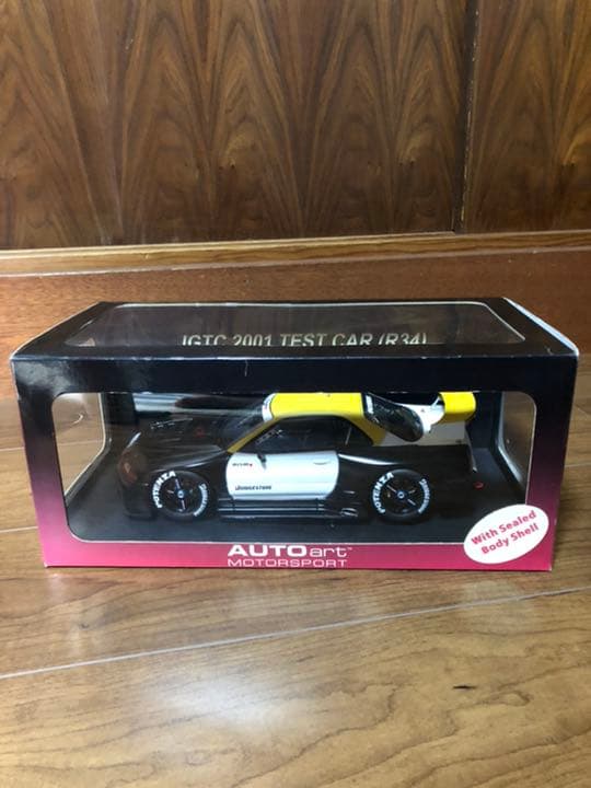 激レア入手困難！オートアート1/18スカイラインGT-R34テストカー
