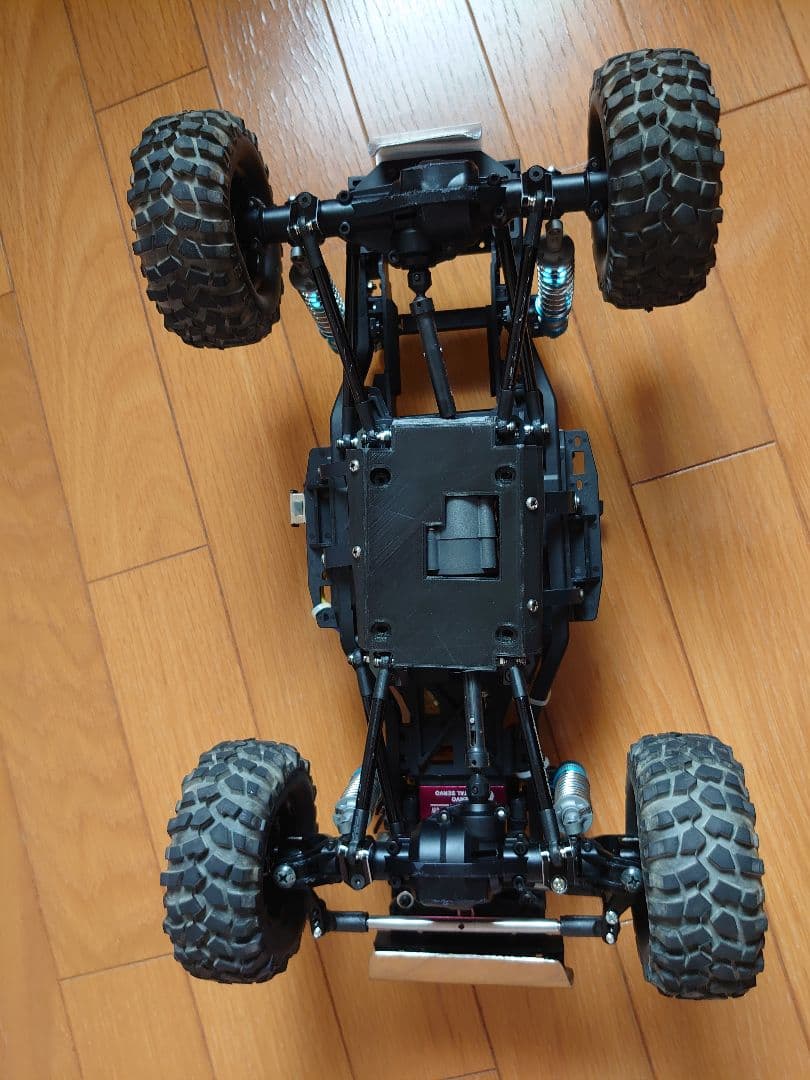 田宮 CC02 シャーシ ハイラックスボディ付き