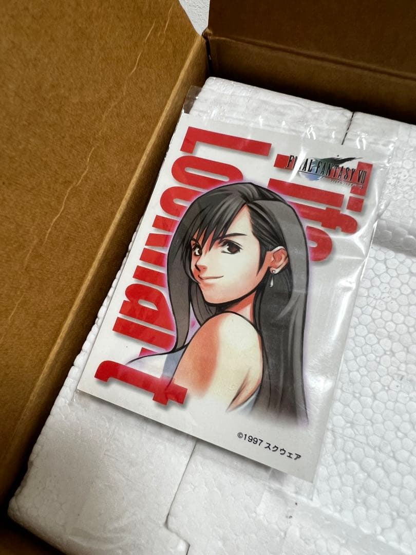 新品 ファイナルファンタジー7 ティファロックハート コールドキャストフィギュア