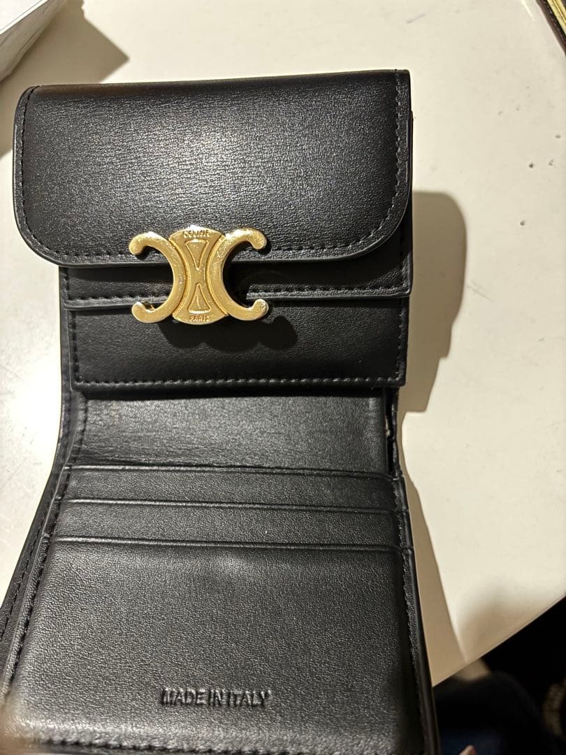 CELINE 三つ折財布
