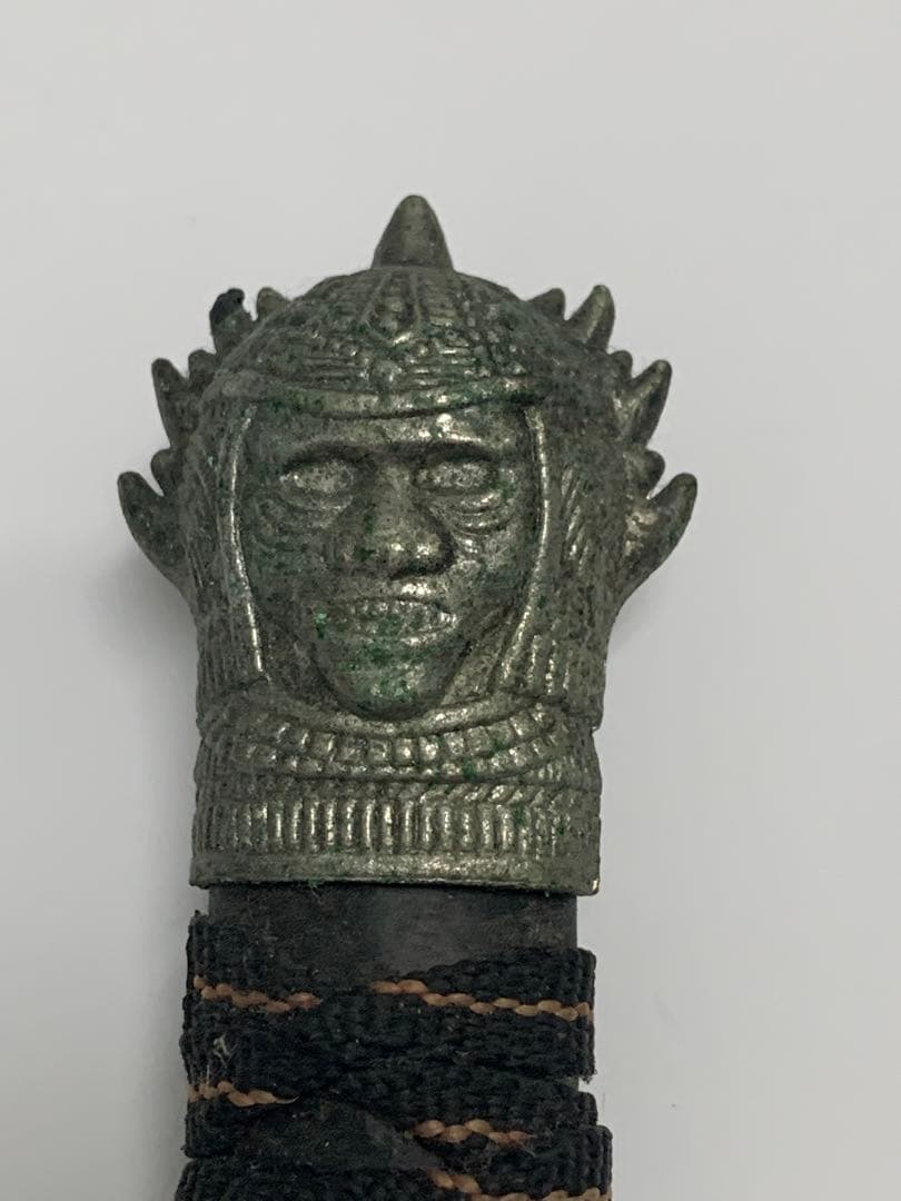 模造刀　装飾的な金属製の刀