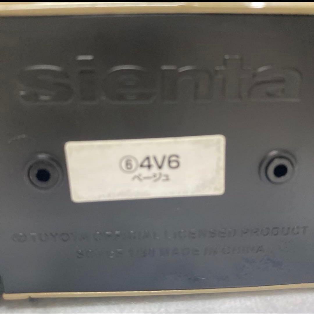 トヨタ シエンタ　カラーサンプルミニカー 2台セット　非売品