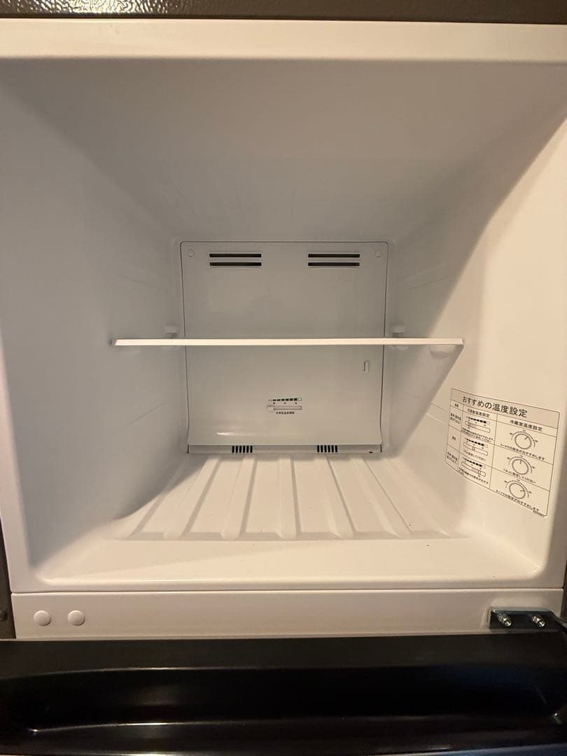 も*プ様 Hisense 冷蔵庫 シルバー 3段棚