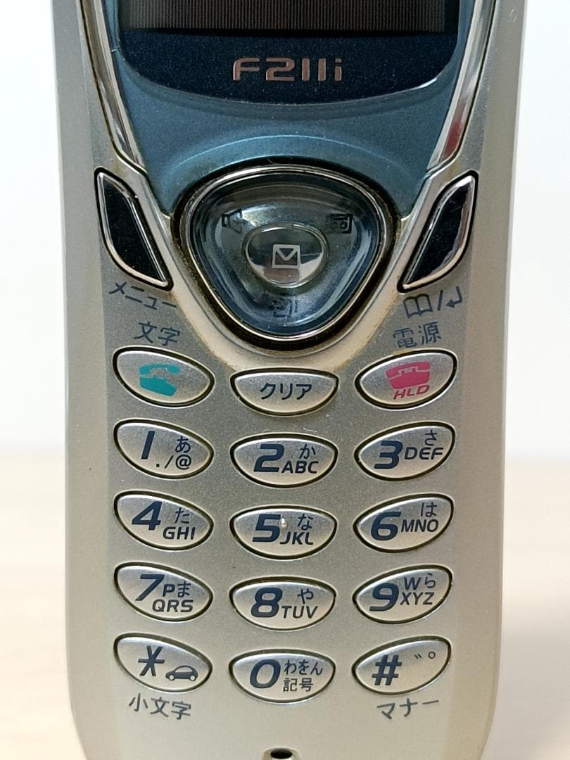 NTTドコモ デジタルムーバ F211iHYPER 2001年製 ガラケー - メルカリ