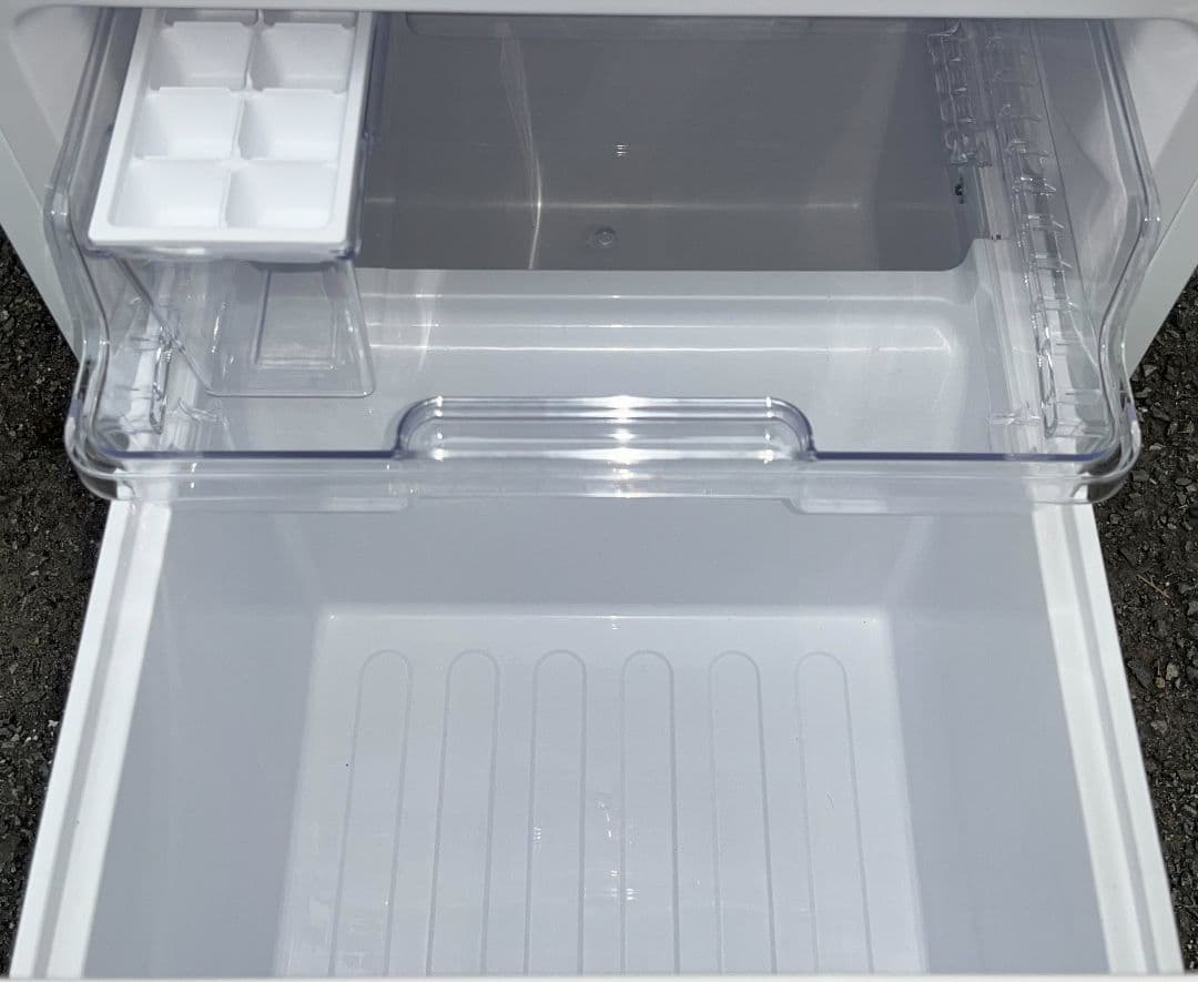 シャープ冷凍冷蔵庫152L付け替えどっちもドア横縞模様自動霜取り機能付き21年製