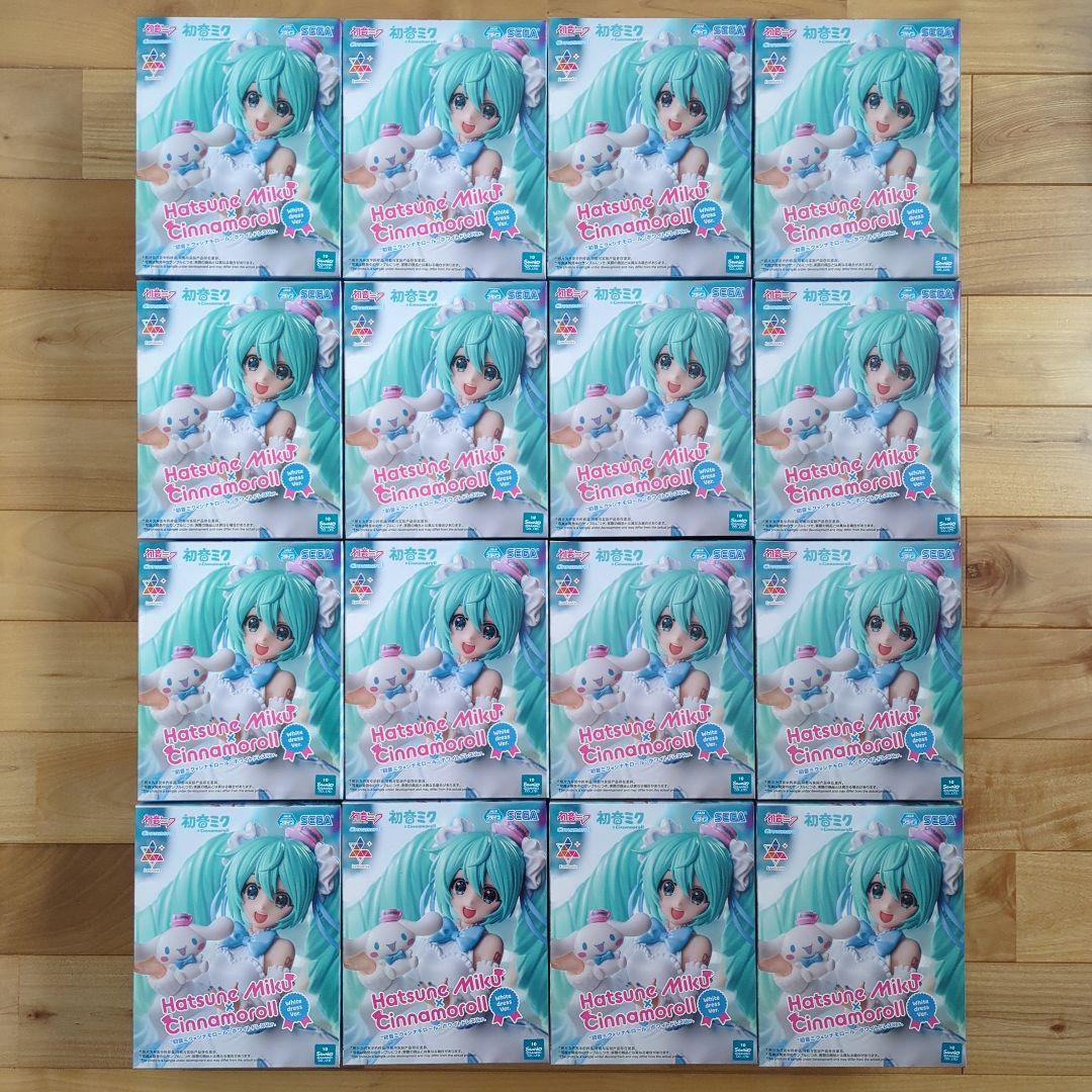 初音ミク　フィギュア　39個セット　猫耳Tシャツ・シナモロール　など