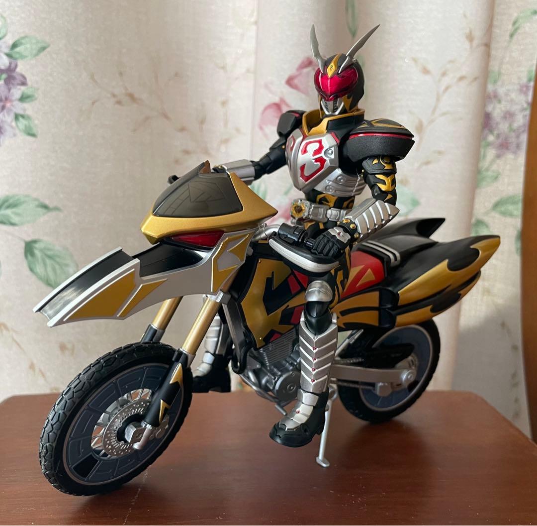 SHフィギュアーツ仮面ライダーカリスシャドーチェイサーセット販売未開封