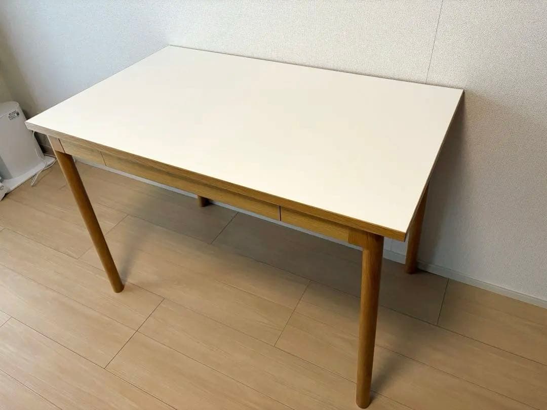 【1/11以降発送】IDEE STILT TABLE 1000 White