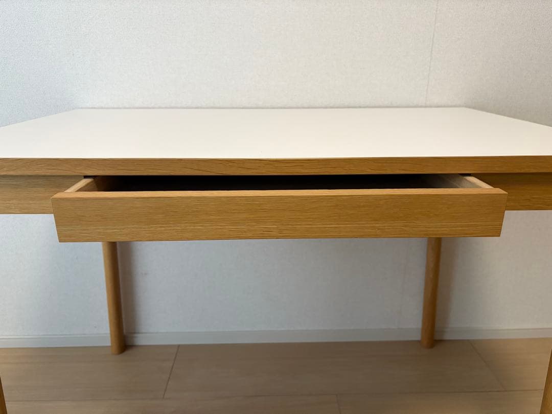 【1/11以降発送】IDEE STILT TABLE 1000 White