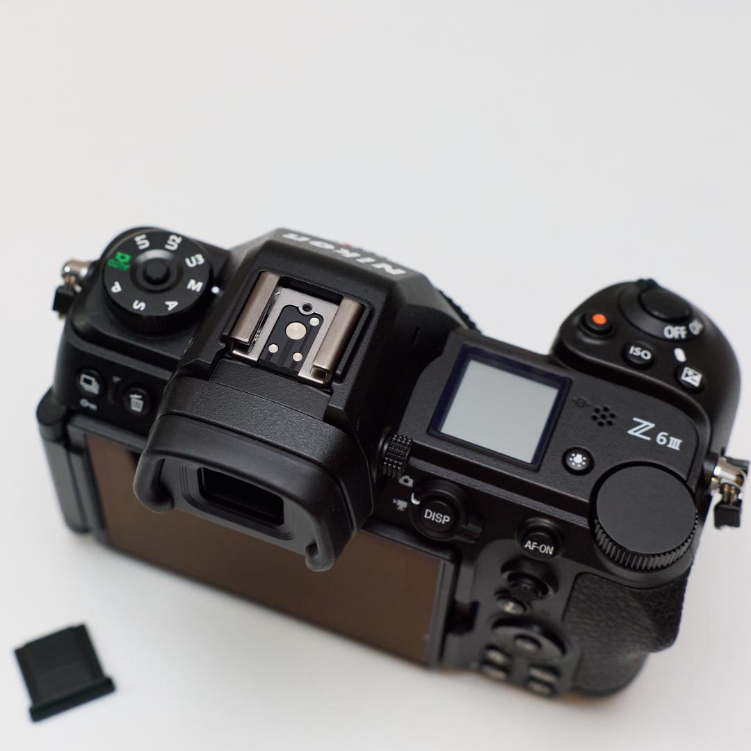 シャッター数5000回未満 美品！】Nikon ニコン Z6III ボディ nikon