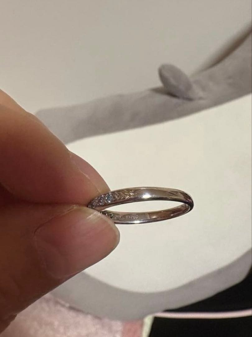 Eccellente アイスブルーダイヤ プラチナリング 新品仕上げ