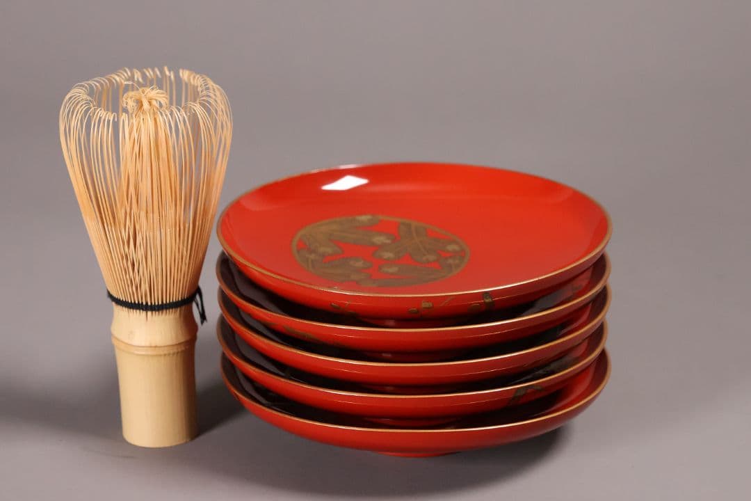 【CM247】時代木製漆器 松竹梅 金蒔絵 朱塗 引盃 五客 木製漆器 小皿 杯