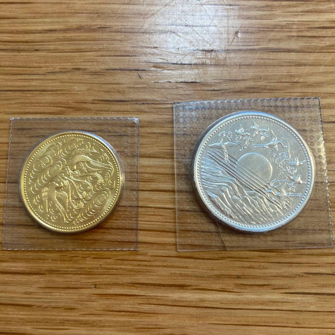 昭和61年 天皇陛下御在位60年記念金貨 箱入り。美品。壱