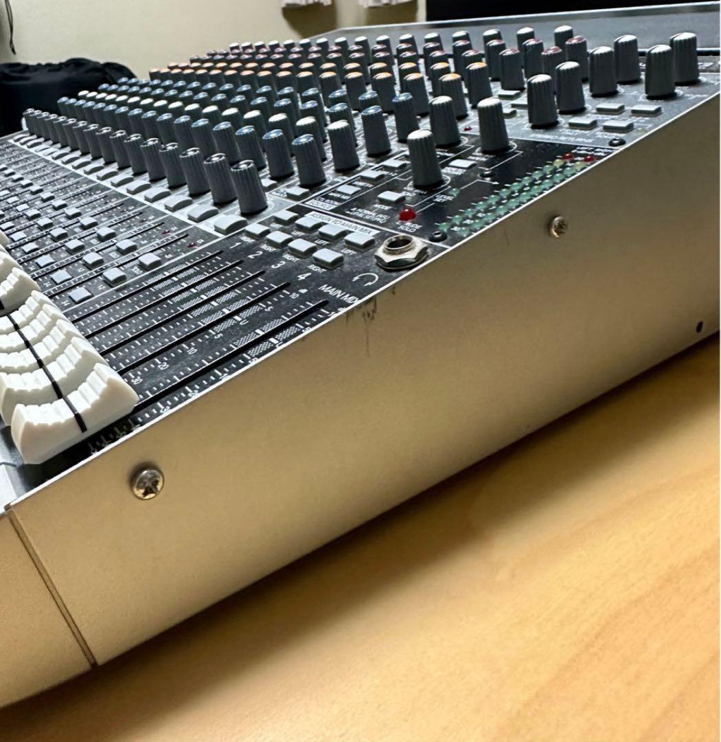 【年末年始特別値下げ】Mackie 1604VLZ3 16チャンネルミキサー