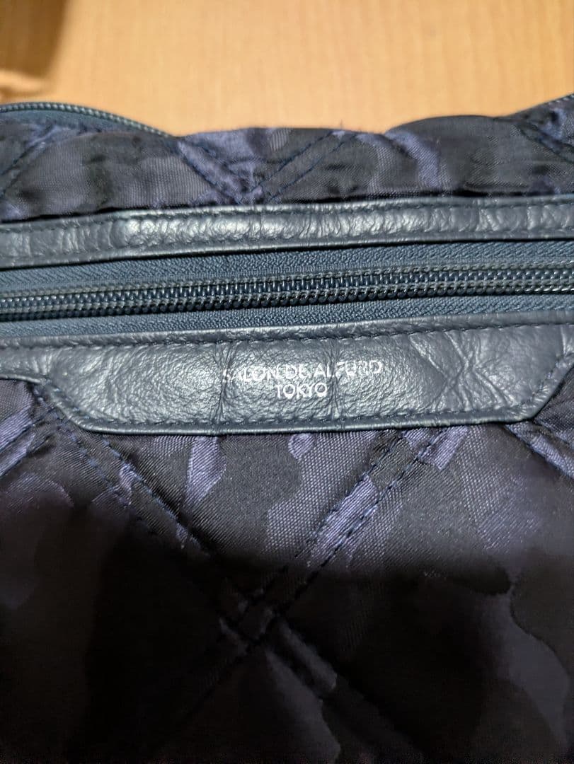 サロンドアルファード ワンショルダーバッグ