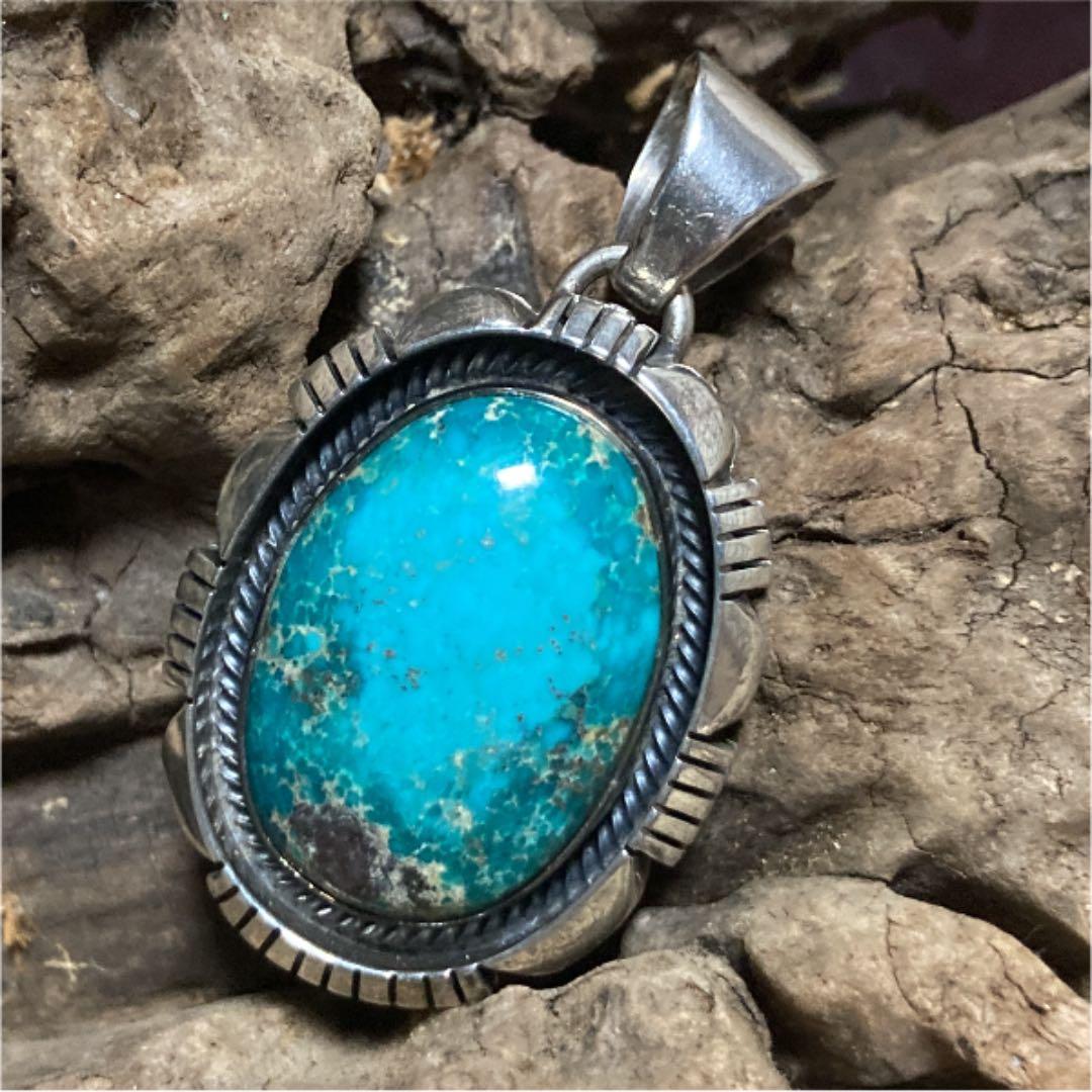 ナバホ ターコイズ ペンダントトップ インディアンジュエリー ブルー