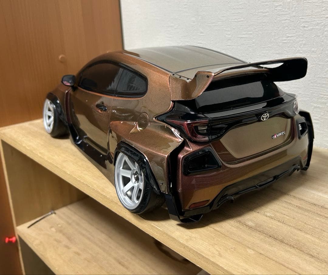 banana ADDICTION ラジコンボディ PANDEM　GRヤリス